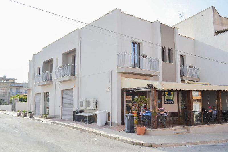 كوستوناتشي B&B Castiglione المظهر الخارجي الصورة
